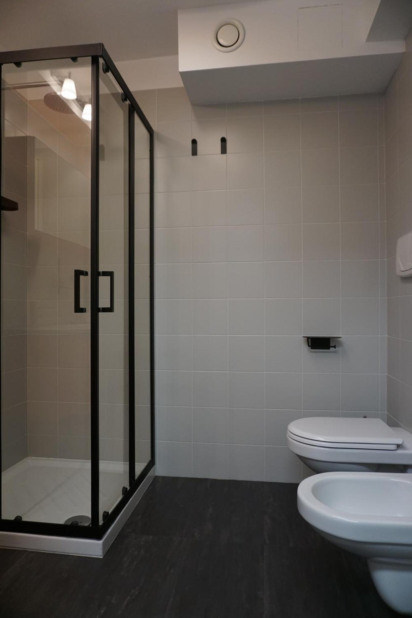 Milan Space Loft - Apartment Close To M5 Subway - Free Parking - Sky & Netflix Tv Экстерьер фото