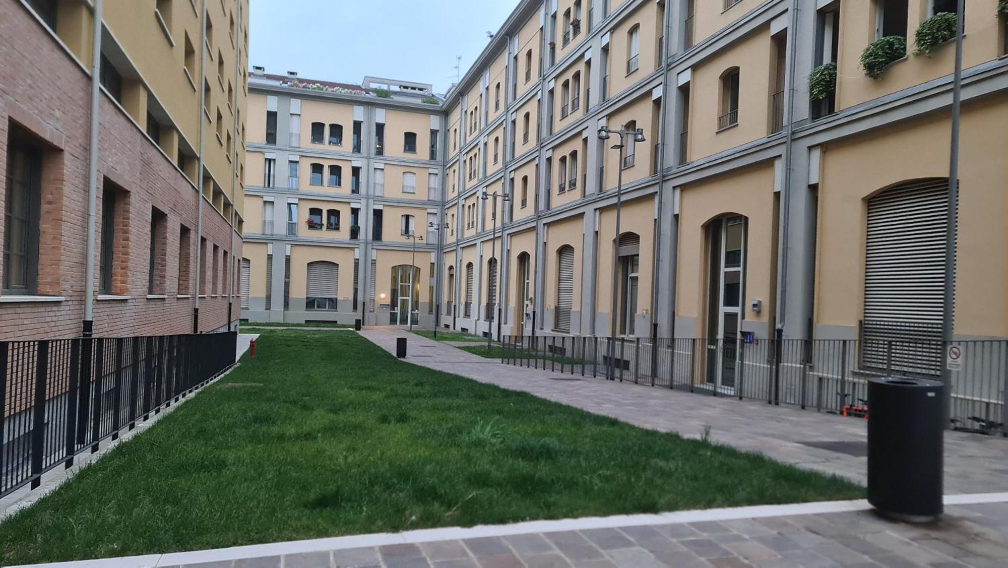 Milan Space Loft - Apartment Close To M5 Subway - Free Parking - Sky & Netflix Tv Экстерьер фото